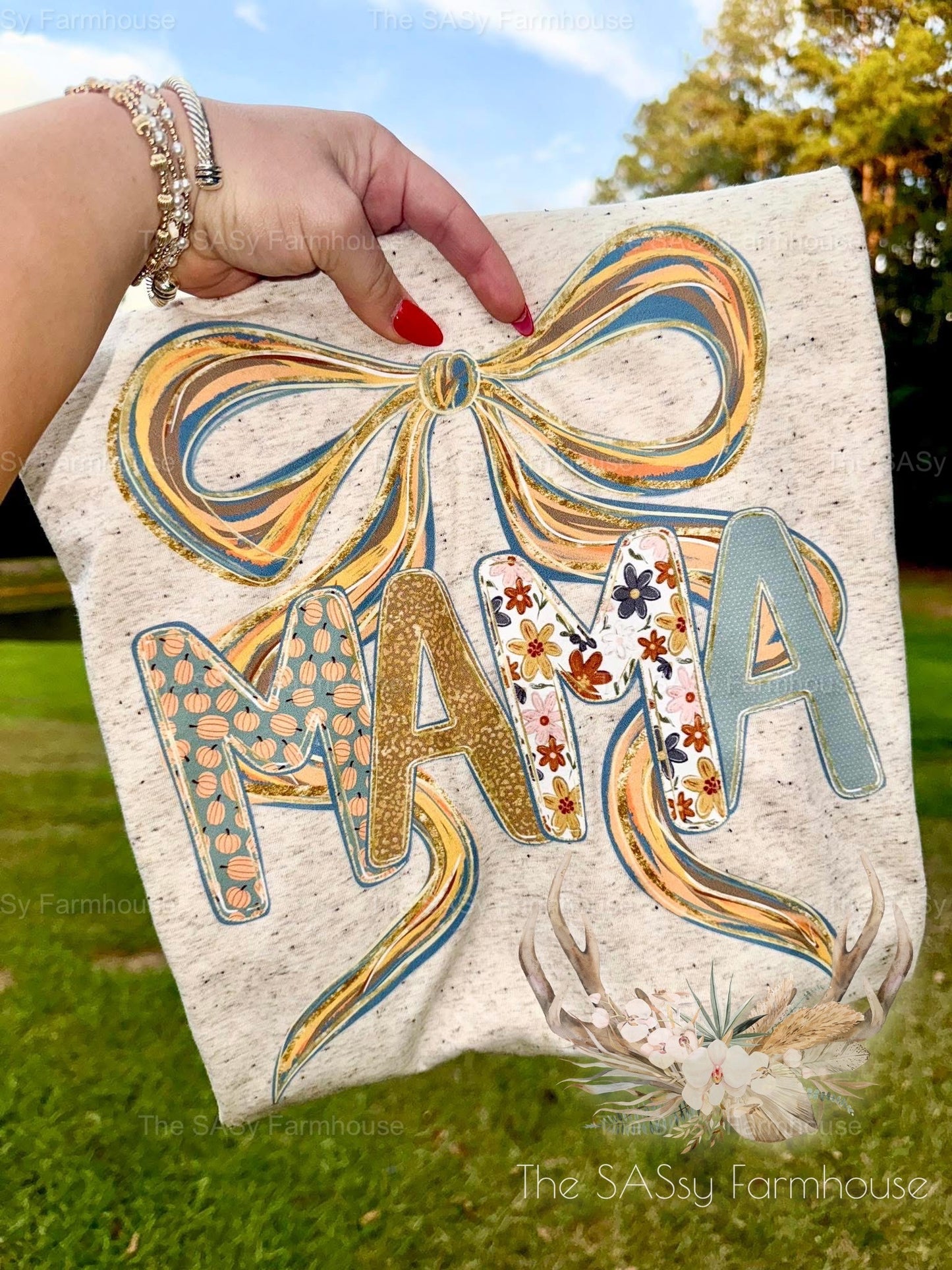 MAMA bow/fall tee